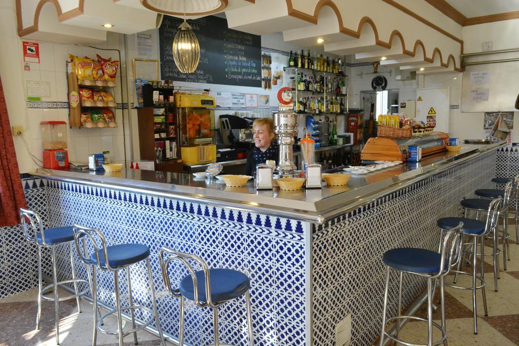 ארדאלס Hostal Restaurante El Cruce מראה חיצוני תמונה